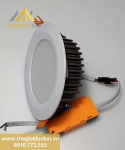 Đèn led âm trần khối đúc