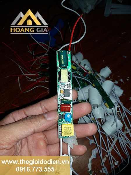Cách kiểm tra đèn tuýp led chất lượng, chính hãng tại Hà Nội ( Phần 2)