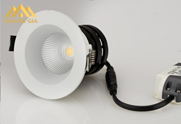 Đèn Led âm trần COB là gì? Đặc điểm của đèn Led âm trần COB là gì?