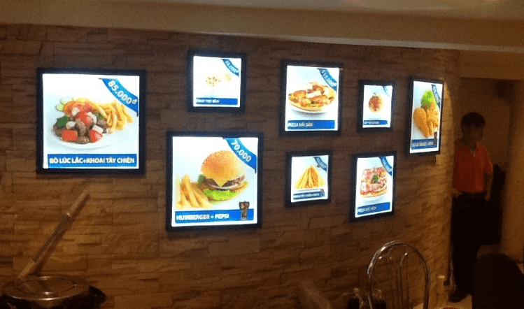 Dùng đèn led Panel siêu mỏng lắp thêm khung định hình để ốp tường làm đèn rọi cho menu