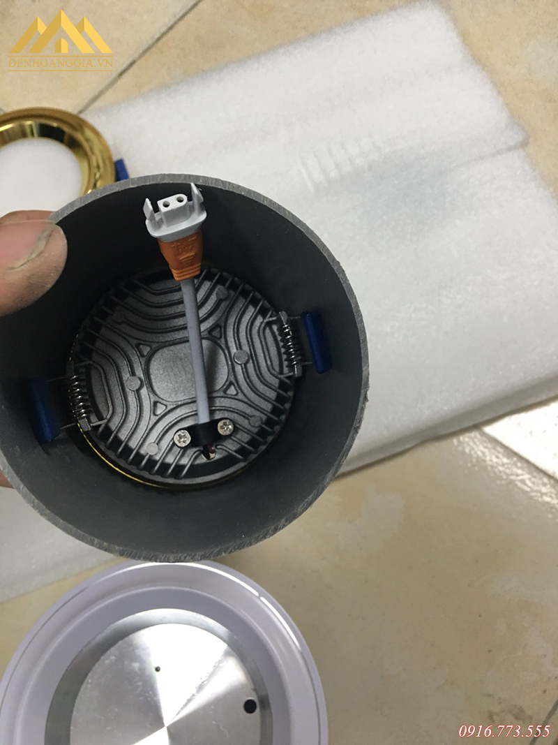 Ống nhựa PVC sử dụng lắp đèn led âm trần mặt cong Nano