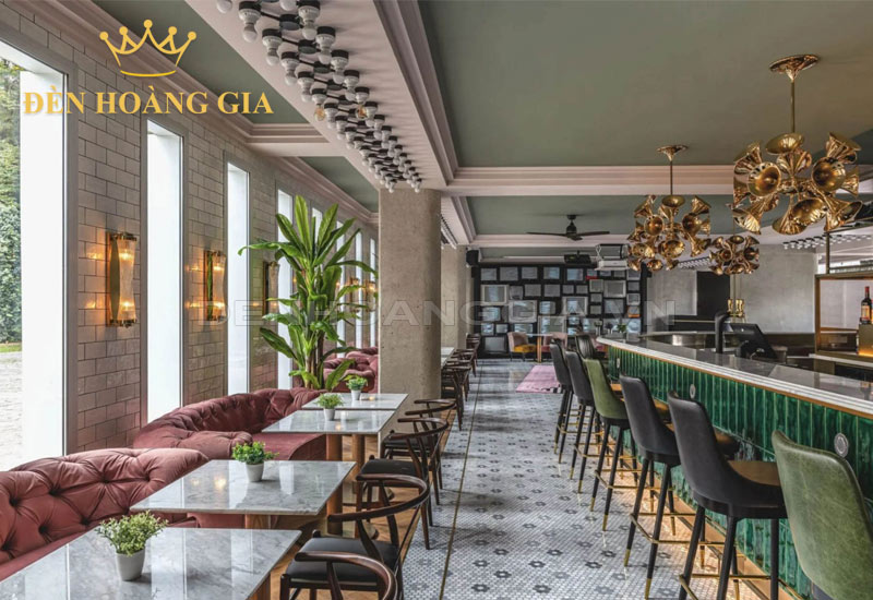 meo-trang-tri-den-cho-quan-cafe-co-dien