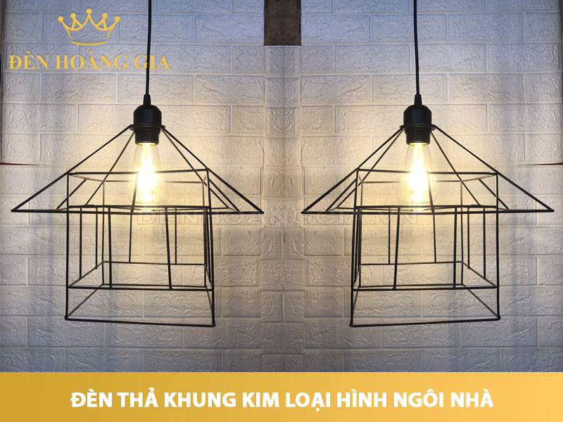 Đèn thả khung kim loại hình ngôi nhà
