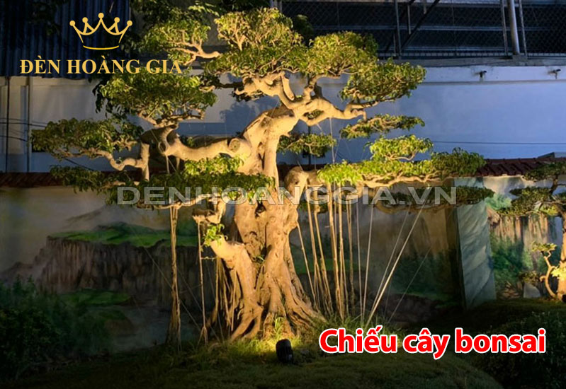 ung-dung-den-led-san-vuon-chieu-cay