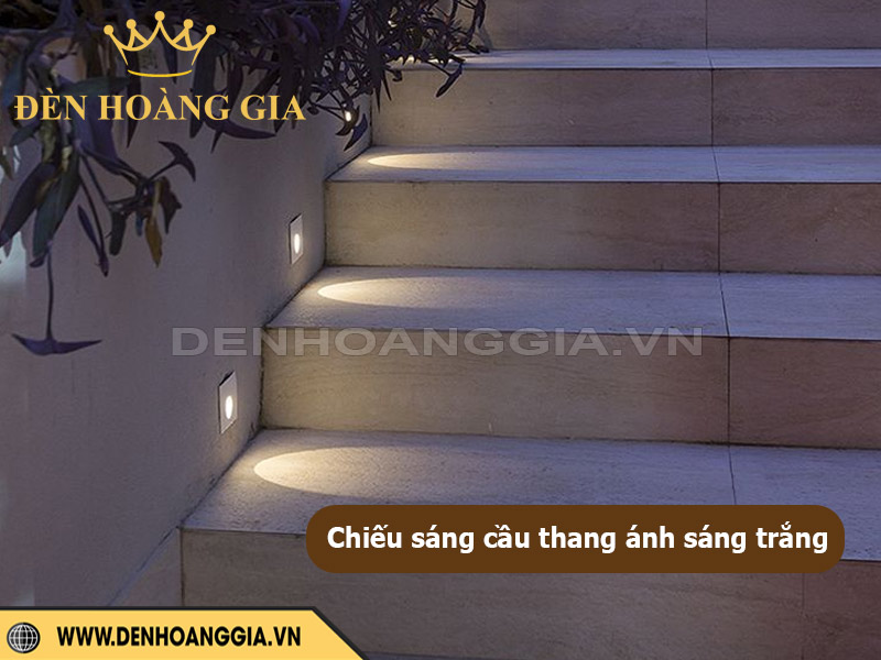 Chiếu sáng các bậc cầu thang ngoài trời