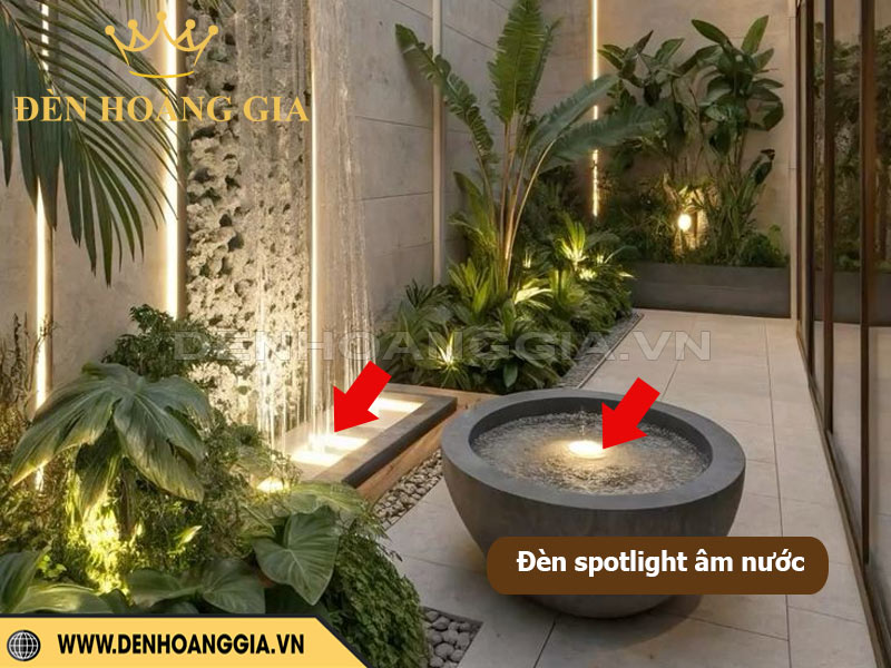 Đèn spotlight ngoài trời chiếu sáng hồ nước