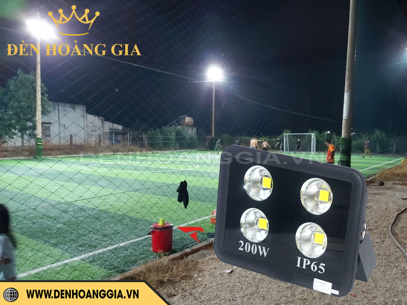 Đèn led pha cao áp COC 200w cho sân bóng mini