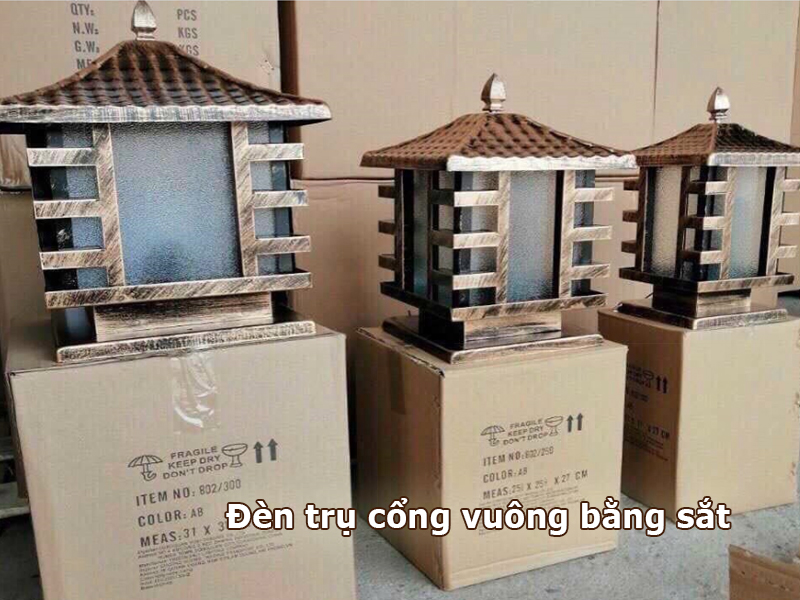 Đèn trụ cổng vuông bằng sắt
