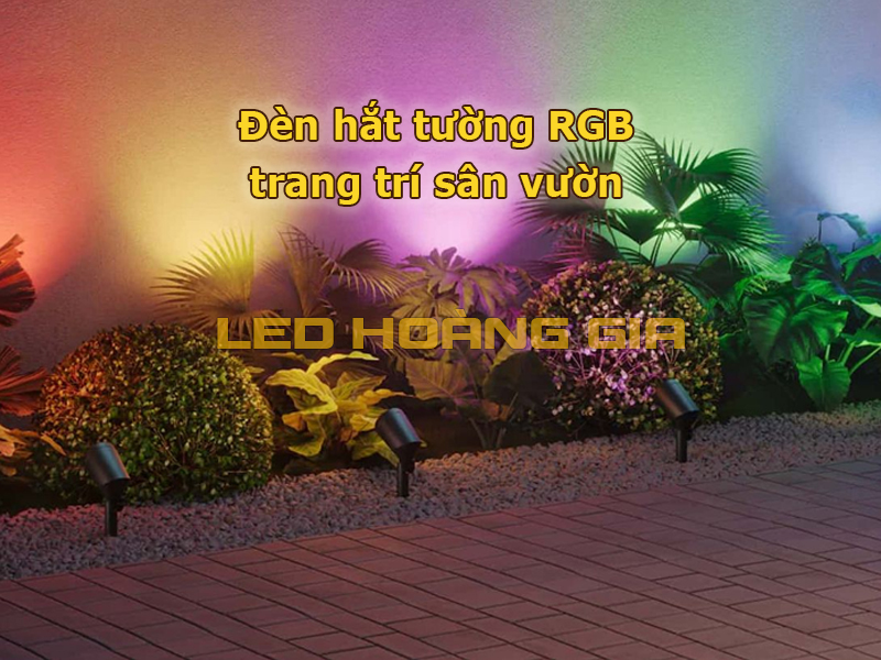 Lắp đèn hắt tường RGB trang trí sân vườn