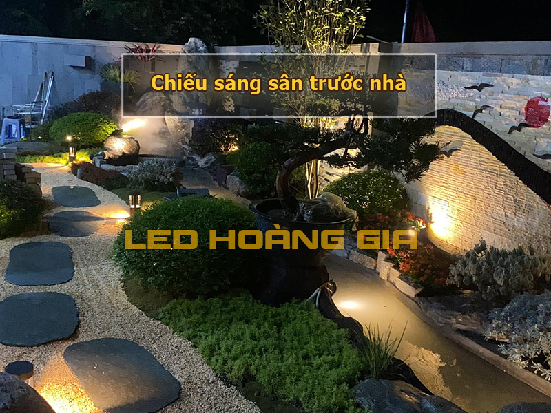Chiếu sáng sân trước nhà theo hướng nhìn từ trong ra ngoài