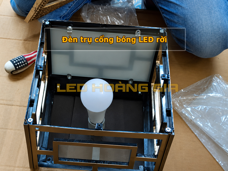 Đèn trụ cổng dùng bóng LED rời
